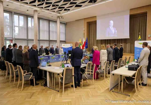 Zielona Góra. Na sejmiku pożegnano generała Różańskiego