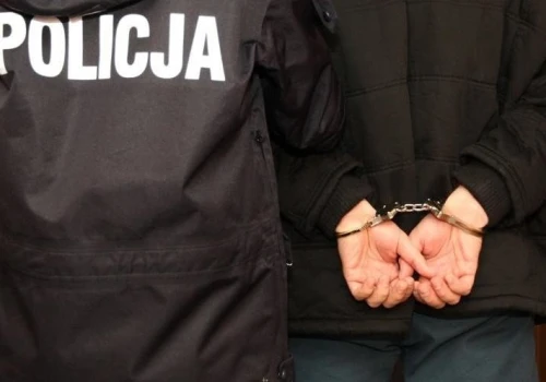 Troje obywateli Rumunii zatrzymanych w centrum Krakowa. Są podejrzani o kradzieże kieszonkowe
