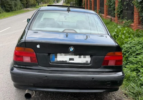 Dwukrotnie złamał sądowy zakaz prowadzenia pojazdów. 19‑latek zatrzymany przez grójeckich policjantów
