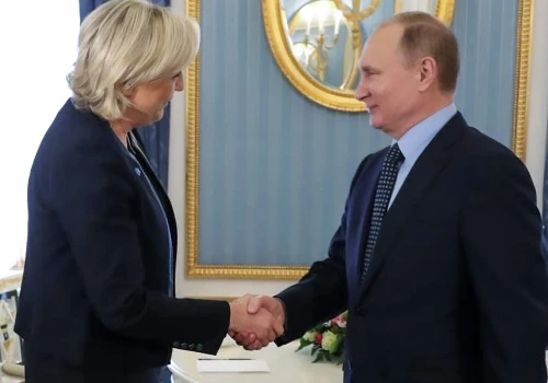 Marine Le Pen idzie śladami Meloni. Radykalna prawica nie musi grać dla Kremla