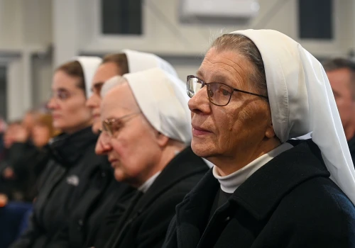 Ile wynosi emerytura zakonnic? Tyle otrzymują za lata posługi