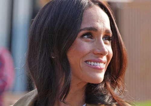 Ten inspirowany prowincją płaszcz podbił serce Meghan Markle. Jesienią będziemy takie nosić