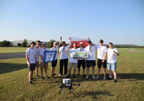 Polscy studenci w światowej czołówce autonomicznych dronów