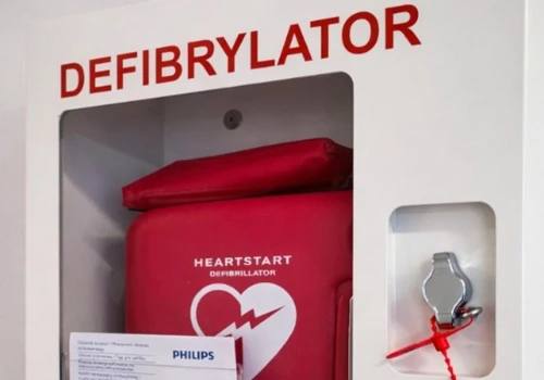 OSP Racławówka zbiera na defibrylator AED i sprzęt ratowniczy. Strażacy proszą o wsparcie