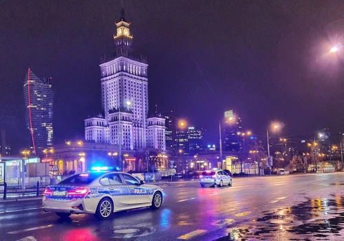Nocna prohibicja w Warszawie. Mniej interwencji służb