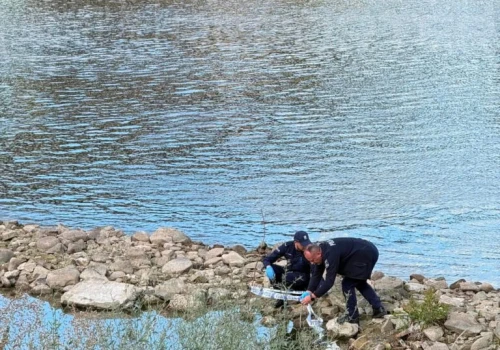 Przedmiot przypominający broń zauważony przez przechodniów w Wiśle. Interweniowała policja