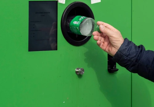 Lubię porządne piwo, ale tego zapachu nie znoszę. Latem czułem go przy każdej wizycie w sklepie