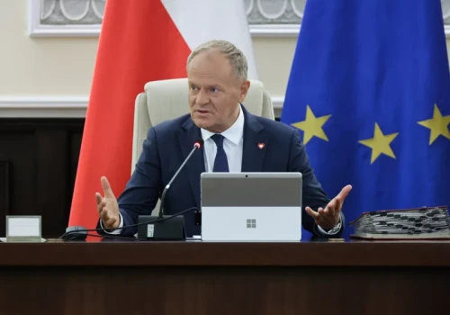 Tusk zaapelował do Nawrockiego: Proszę nie ulegać i ich nie słuchać