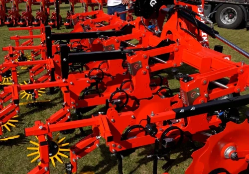Prawdziwy gigant na Agro Show. Ten 9-metrowy pielnik robił wrażenie