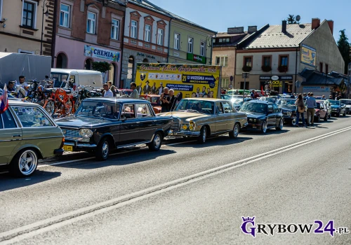 Ponad 250 pojazdów na jubileuszowym zlocie w Grybowie
