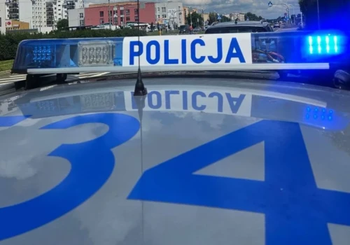 Chciał przeparkować auto w centrum Ciechanowa, był pijany. Zatrzymała go policja i straż miejska