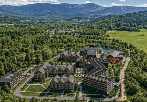 Aquapark za prawie 100 mln zł. Będzie kino basenowe i infinity z widokiem na Śnieżkę