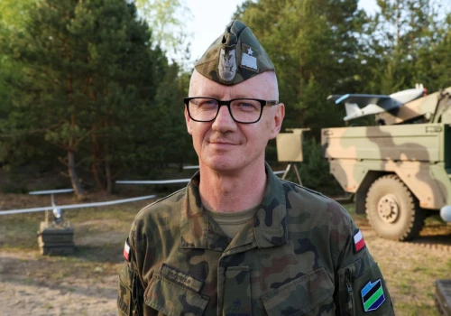 „Zmarnowaliśmy dwa lata”. Mentzen grzmi po dymisji brata Adama Bodnara, szefa wojsk dronowych