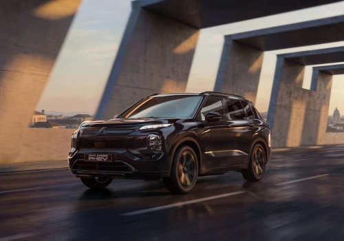 Mitsubishi mocno obniża ceny Outlandera PHEV. 306 KM, napęd 4×4 i 45 000 zł rabatu w każdej wersji