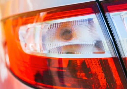 Włączysz to światło bez powodu? 100 zł mandatu i 2 punkty karne