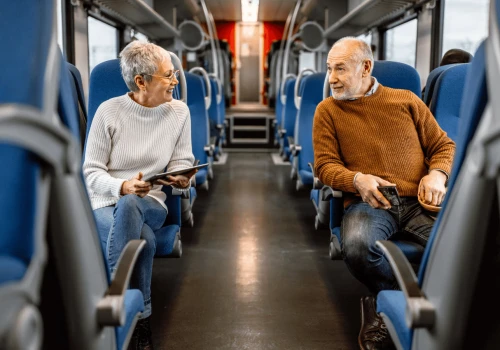Seniorzy pojadą pociągiem za 10 zł. Nawet luksusowym, ale są 2 warunki