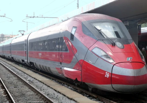 Polska firma przejmuje włoskiego konkurenta za 2 mld zł. Przełom na rynku kolejowym?