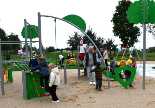 Krasnale mają swoje królestwo! Dostały nowy plac zabaw