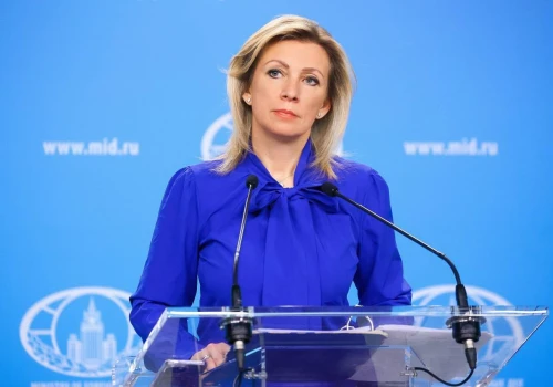 Sikorski ujawnił, co ma w plecaku ewakuacyjnym. Zacharowa sugeruje, co powinien dopakować