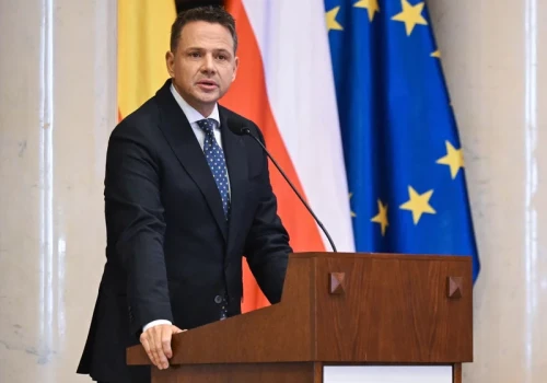 Trzaskowski powinien zniknąć z polityki? Zaskakujące wyniki sondażu