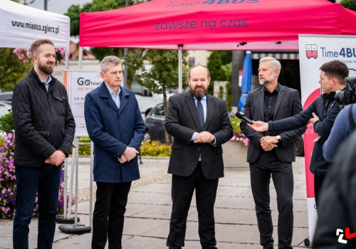 Zgierska komunikacja w pełni cyfrowa. Ruszył system dynamicznej informacji pasażerskiej!