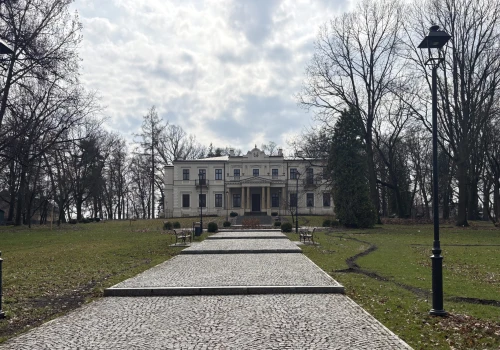 Piec dymarski zapłonie przed Pałacem Wielopolskich w Częstocicach