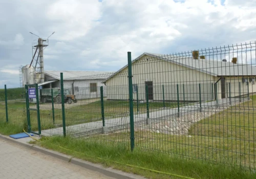 Państwo daje 100 tys. zł, ale rolnik nie może postawić silosu. „Absurdalna sytuacja”