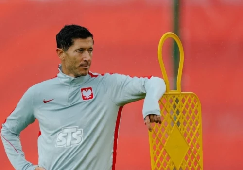 Robert Lewandowski w szoku po raporcie o polskich dzieciach. 