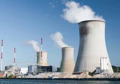 Elektrownia jądrowa coraz bliżej. Polska dogaduje się z Amerykanami w sprawie atomu