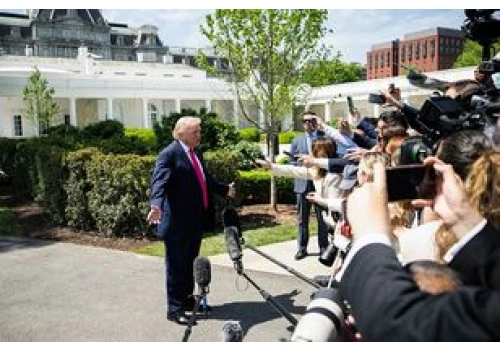 Trump ugiął się pod nakazem. Przełom ws. akredytacji dla mediów