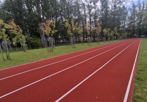 Bieżnia na stadionie w Słupsku znów podtopiona