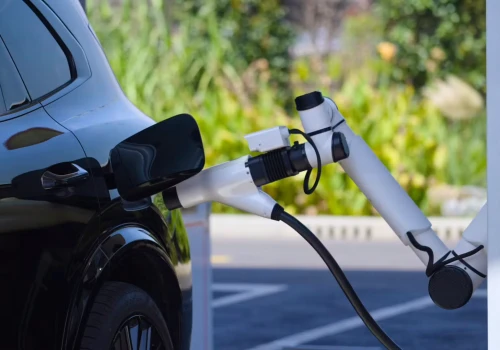 Geely Smart Charge, czyli energia uzupełniona do 70% w 4,5 minuty!