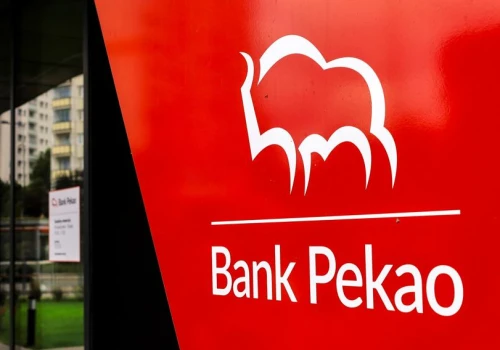 Bank Pekao z premią do 2700 zł za konto tylko do końca września. Do tego 5,7% na oszczędnościach