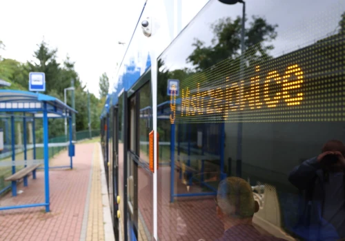 Trzy linie tramwajowe kursują nową trasą do Mistrzejowic
