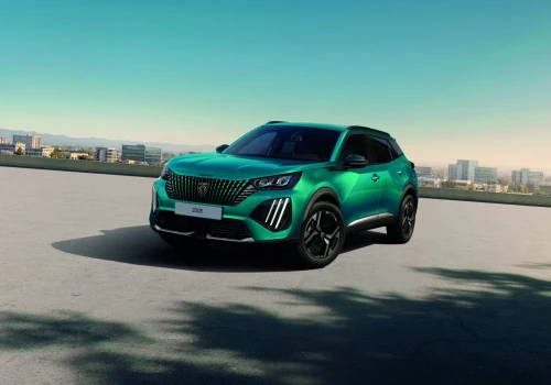 Peugeot 2008 na wystawie w rzymskim muzeum. W Polsce kosztuje od 87.300 zł