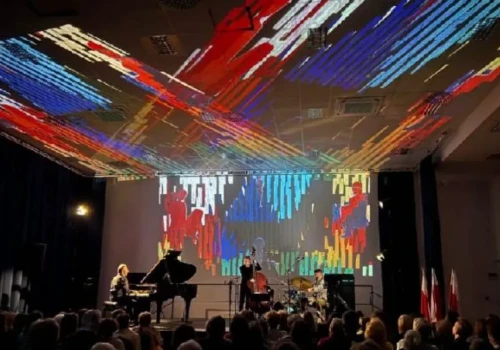 Nowosielski Audiovisual - Artur Dutkiewicz / Andrzej Wąsik Visual na scenie Bielskiego Centrum Kultury