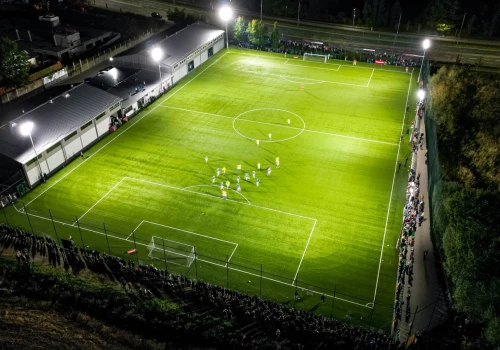 Piłka nożna. IV-ligowe derby dla Stomilu