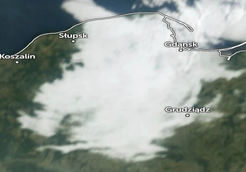 Satelita wykrył białe plamy nad Polską. Jest pilny alert
