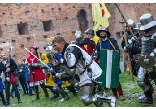 Szturm na Zamek Dybowski. Rycerze znów walczyli w Toruniu