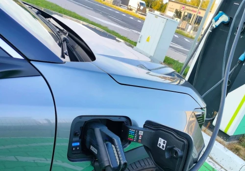 Używane auta elektryczne nie są tak ryzykowne, jak mówiono