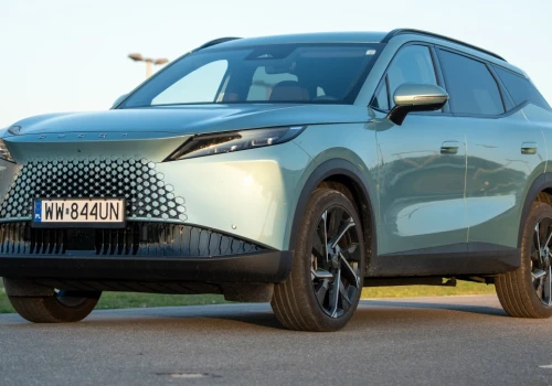 Chińskie auto też może być premium? Omoda 7 daje jasną odpowiedź