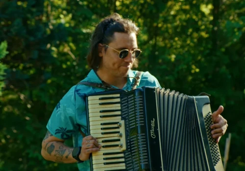 MiłyPan z rumuńską gwiazdą w „Bailar”. Takiego duetu jeszcze nie nagrywał