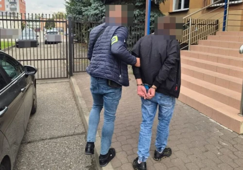 Liczył, że policjanci odejdą z niczym. 40-latek trafił do więzienia