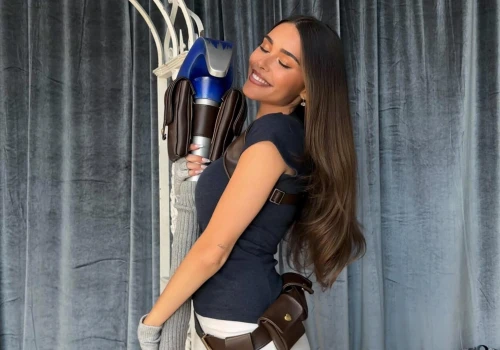 Piękna Madison Beer niczym Lara Croft. Gracze rozmawiają o strojach aktorki