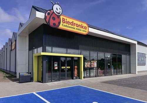 Biedronka sypnęła gratisami. Ten produkt za 5 zł zamiast 46,99 zł