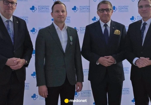 Prezydent Karol Nawrocki odznaczył lekarza. To on zareagował, gdy doszło do ataku nożownika