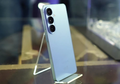 Galaxy S26 dostaje One UI 9. Samsung rozpoczyna oficjalne wdrażanie