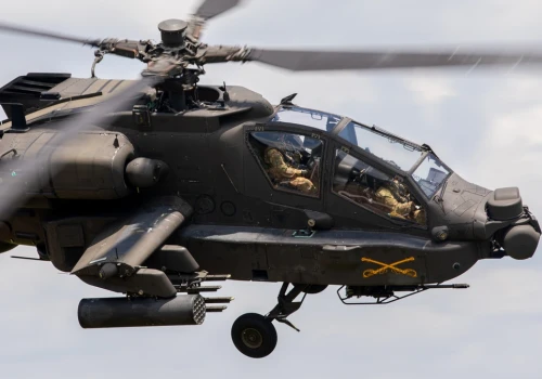 Polska ma zaplecze dla śmigłowców Apache. Chodzi o ich najważniejszy element