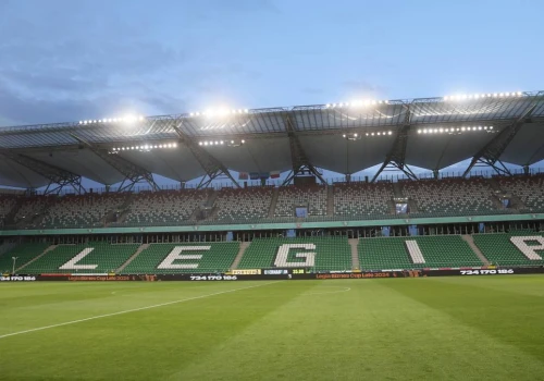 Legia Warszawa wydała komunikat. Sektor dla kibiców gości zamkinęty