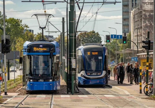 Tramwaj do Mistrzejowic – zatrzymania ruchu, wątpliwości pasażerów, tłumaczenia urzędników